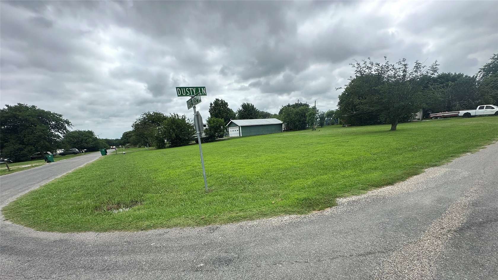 0.53 Acres of Residential Land for Sale in Southmayd, Texas