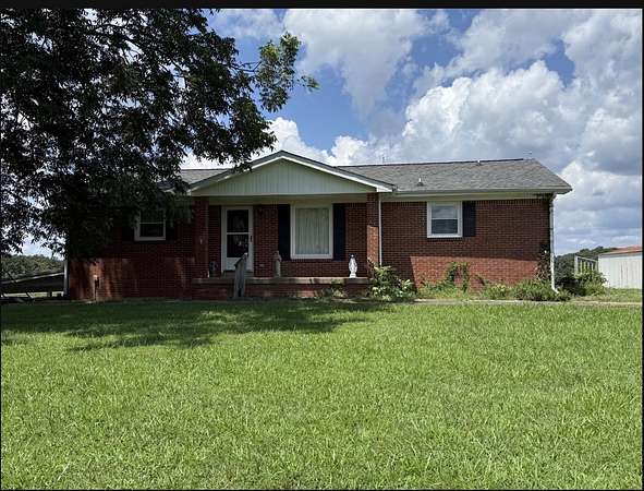 5 Acres of Land with Home for Sale in McEwen, Tennessee