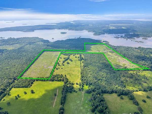 135 Acres of Recreational Land for Sale in Redwater, Texas