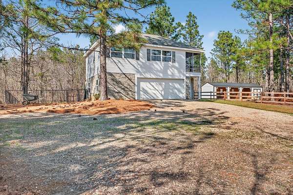 14.9 Acres of Land with Home for Lease in Windsor, South Carolina