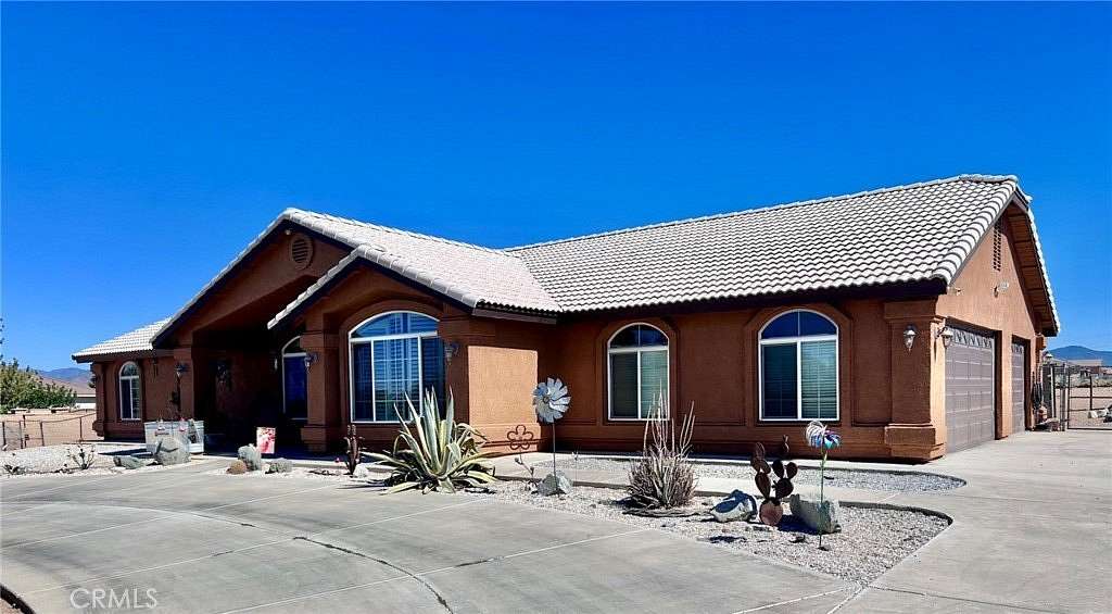2.29 Acres of Land with Home for Sale in Oak Hills, California