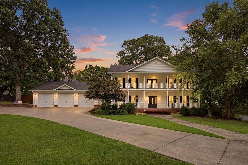 8.2 Acres of Land with Home for Sale in Ringgold, Georgia