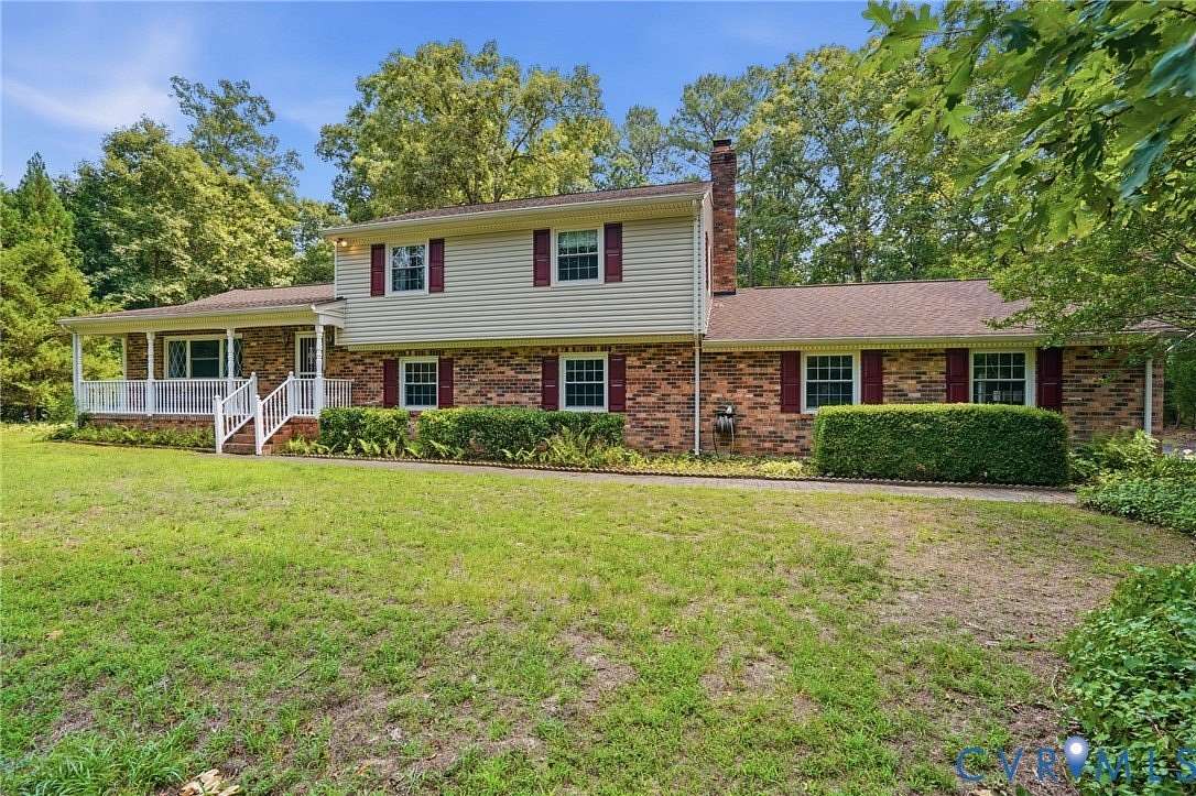 1.62 Acres of Land with Home for Sale in Quinton, Virginia