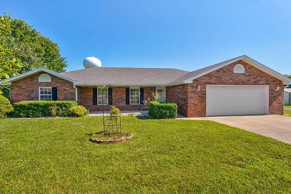 2.5 Acres of Land with Home for Sale in Mount Vernon, Missouri