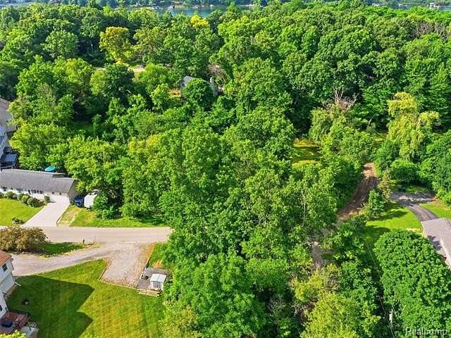 0.24 Acres of Residential Land for Sale in Lake Orion, Michigan