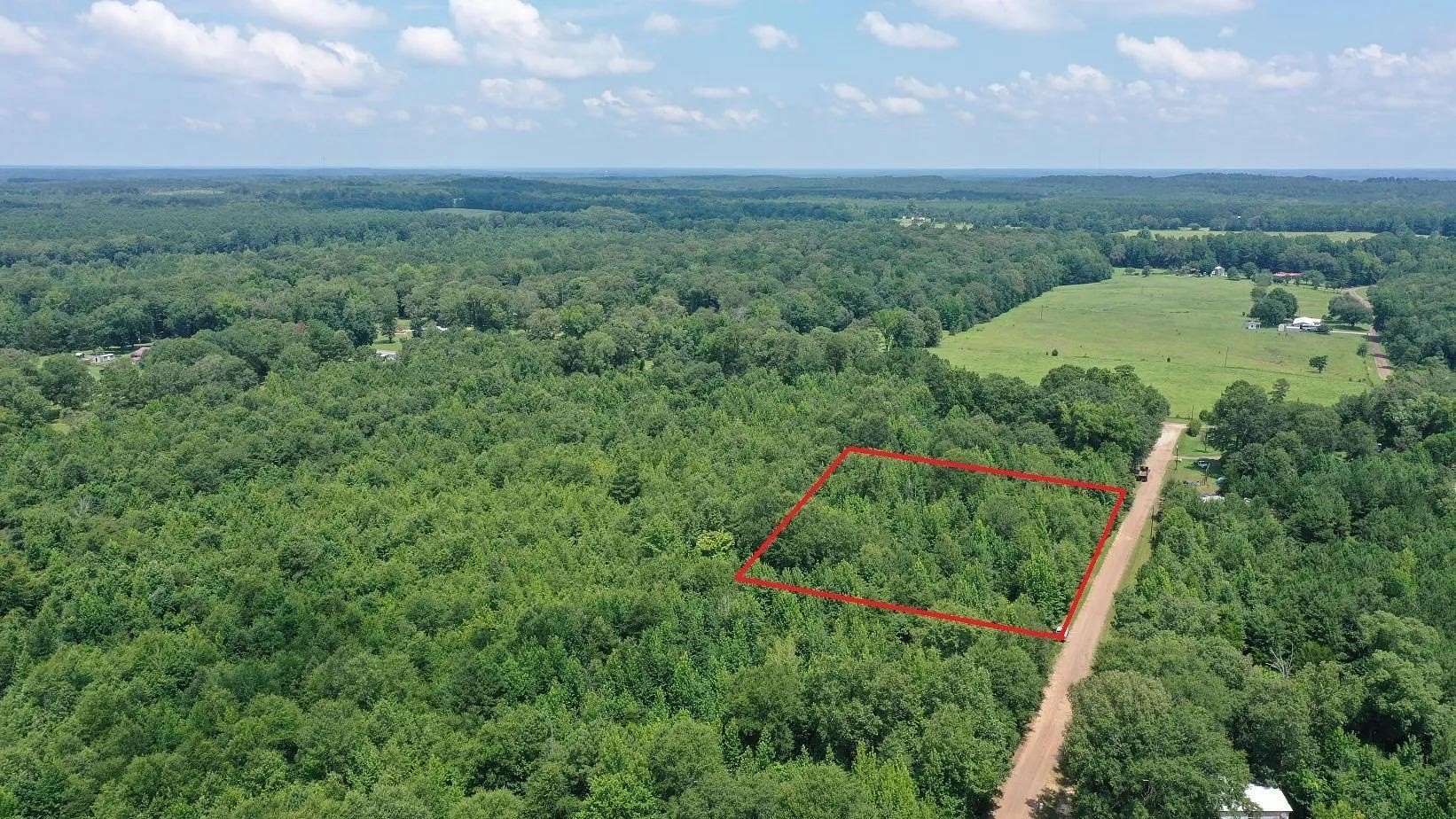 2 Acres of Residential Land for Sale in Queen City, Texas