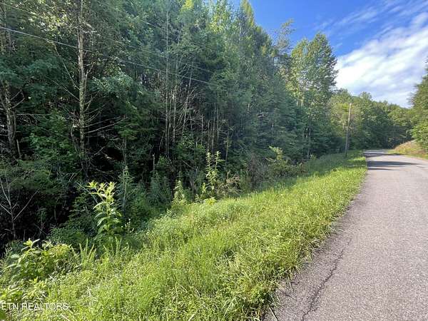 16.4 Acres of Recreational & Residential Land for Sale in Vonore, Tennessee