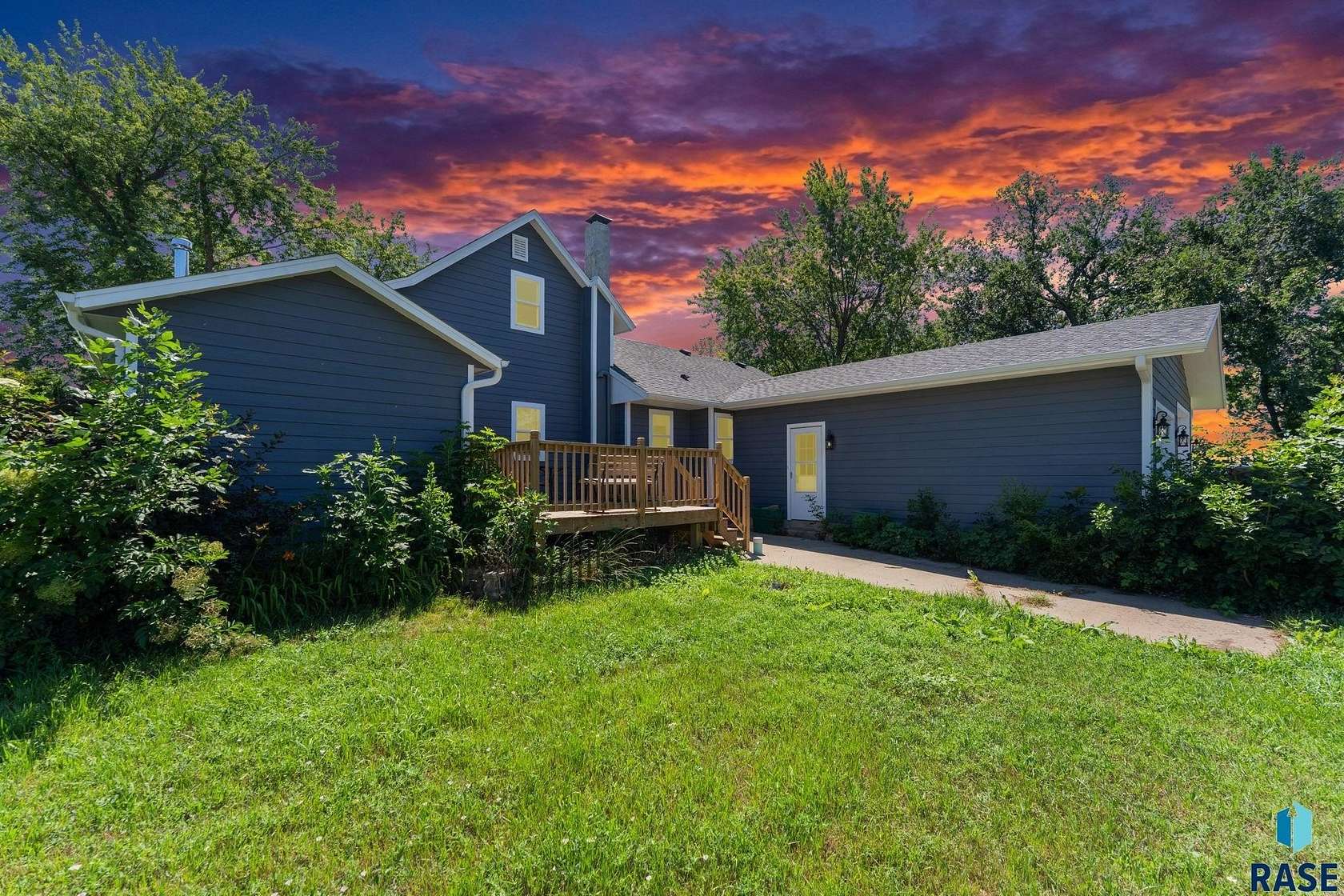 4.46 Acres of Land with Home for Sale in Canton, South Dakota