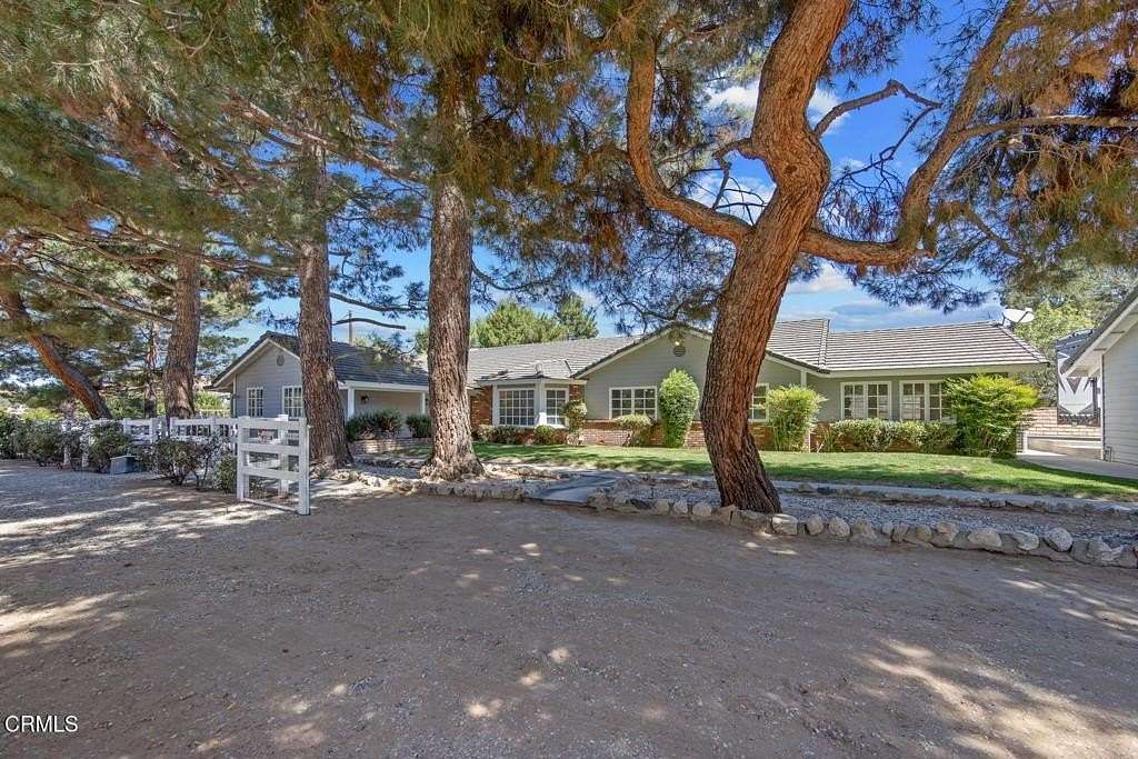 5 Acres of Land with Home for Sale in Acton, California