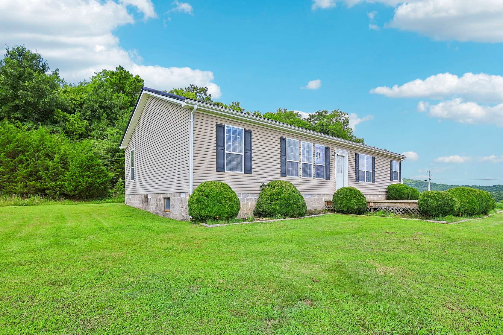 26.8 Acres of Land with Home for Sale in Auburntown, Tennessee