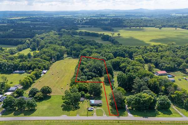 3.14 Acres of Residential Land for Sale in Eagleville, Tennessee