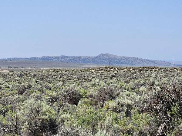 20 Acres of Recreational Land for Sale in Christmas Valley, Oregon