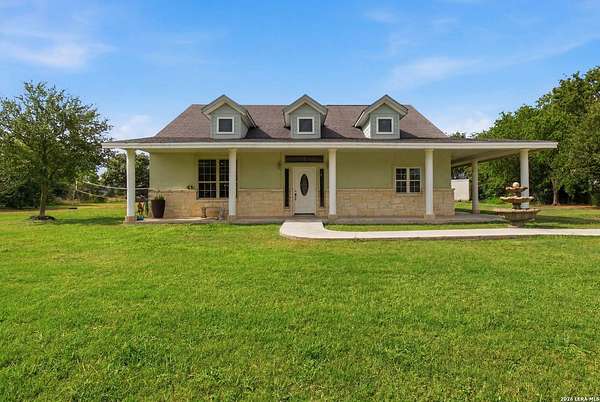 1.5 Acres of Land with Home for Sale in Marion, Texas
