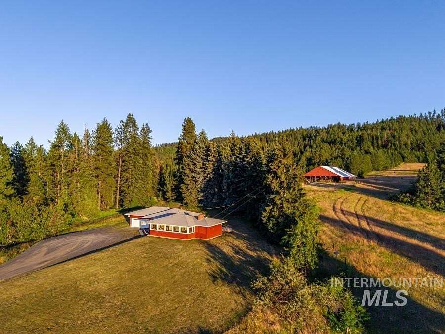 171 Acres of Recreational Land with Home for Sale in Viola, Idaho