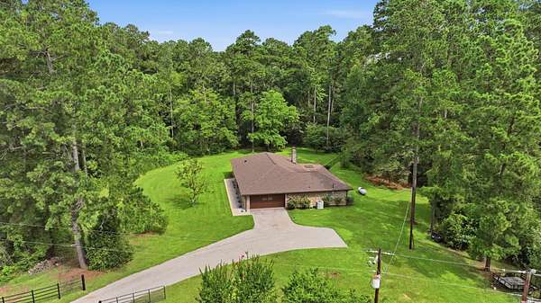 1.66 Acres of Land with Home for Sale in Marshall, Texas