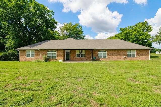 5.65 Acres of Land with Home for Sale in Morris, Oklahoma