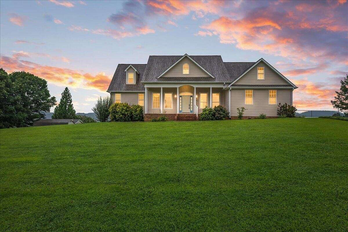 5 Acres of Land with Home for Sale in Englewood, Tennessee