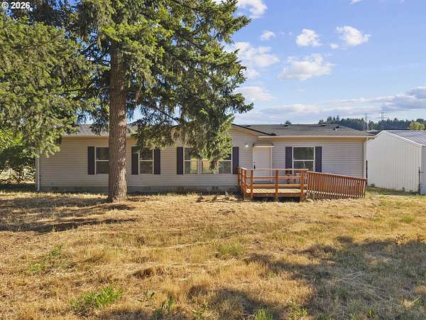 9.66 Acres of Land with Home for Sale in Newberg, Oregon