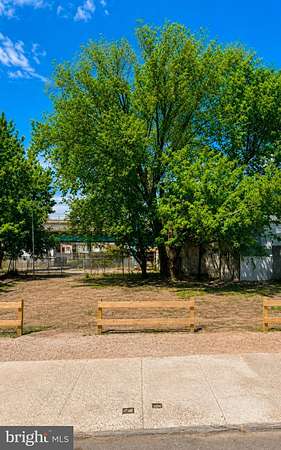 0.02 Acres of Land for Sale in Philadelphia, Pennsylvania