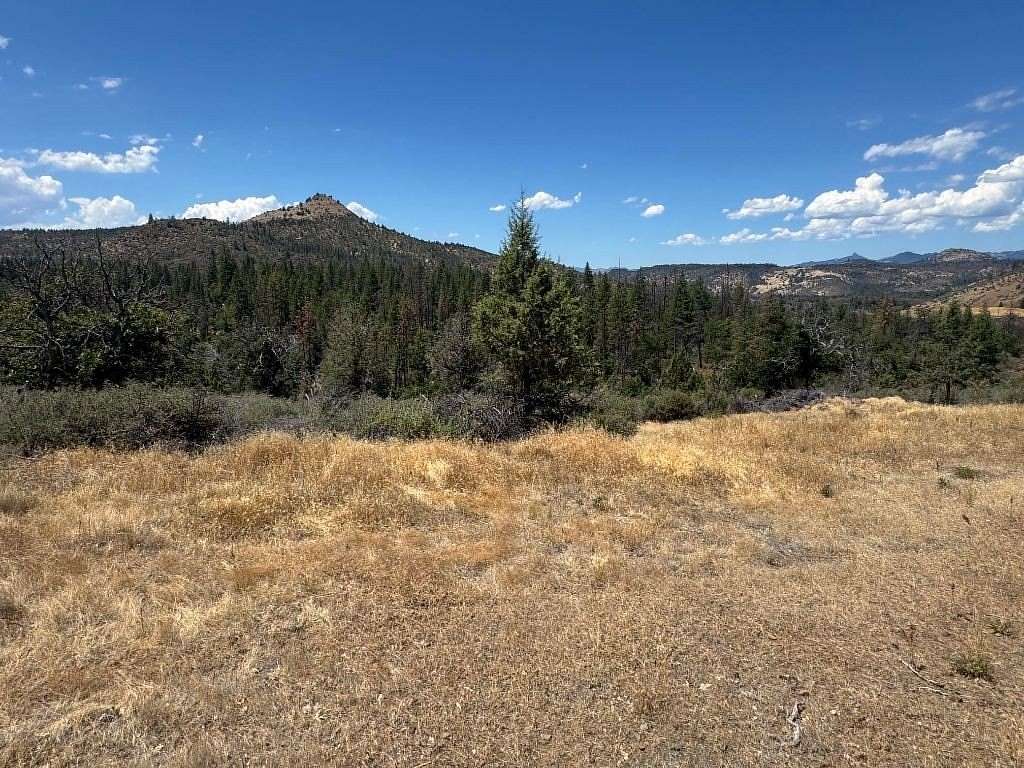 2.5 Acres of Land for Sale in Montague, California