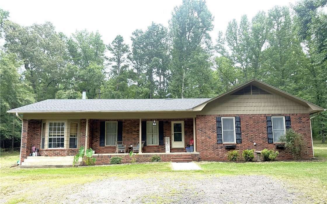 4.73 Acres of Land with Home for Sale in Russellville, Arkansas
