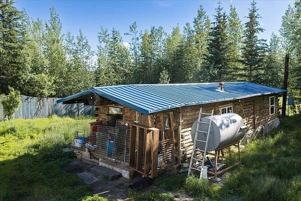 10.1 Acres of Recreational Land with Home for Sale in Fairbanks, Alaska