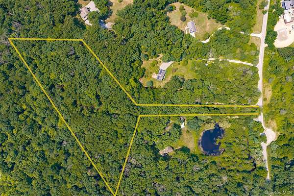 6.3 Acres of Residential Land for Sale in Staatsburg, New York