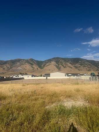 0.94 Acres of Residential Land for Sale in Lake Point, Utah