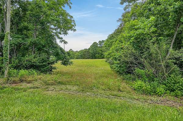 17.1 Acres of Land for Sale in Sparta, Tennessee