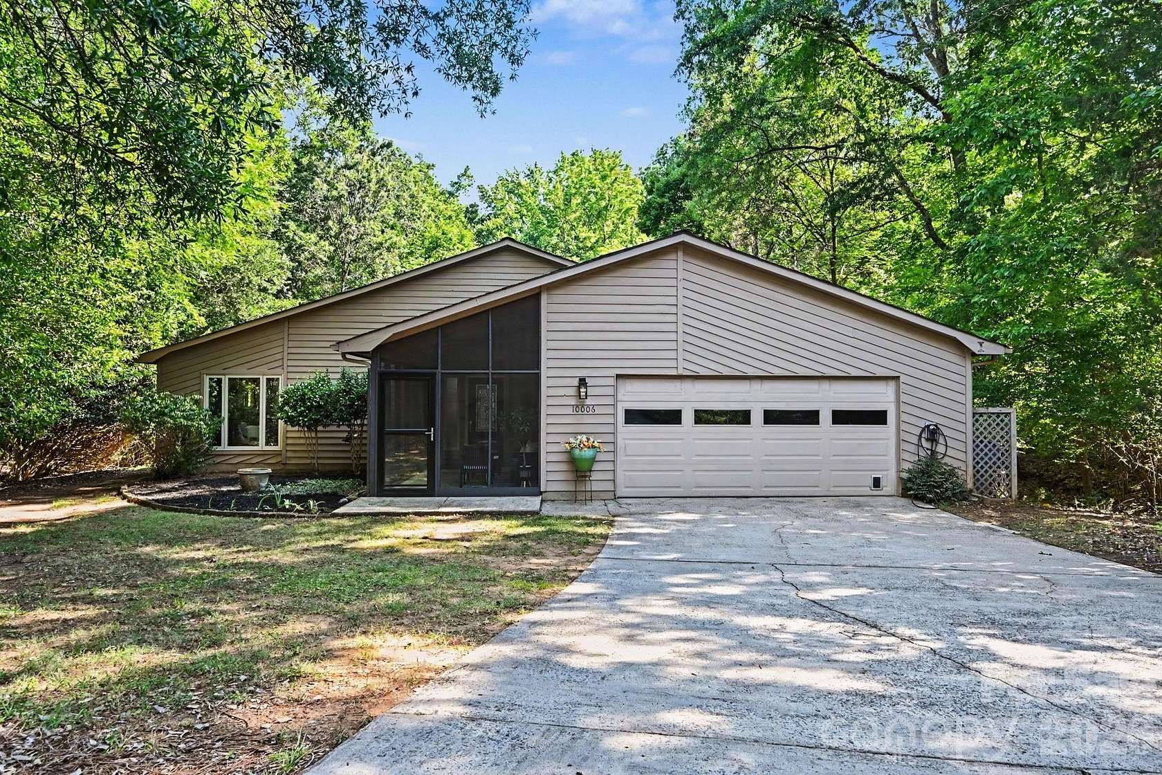 1.54 Acres of Land with Home for Sale in Charlotte, North Carolina