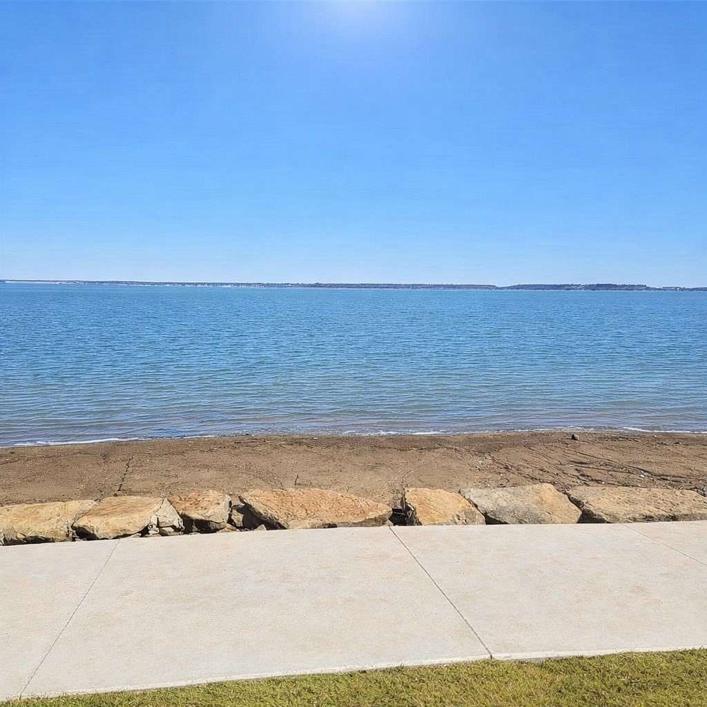 0.5 Acres of Residential Land for Sale in Runaway Bay, Texas
