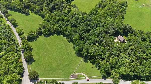 16 Acres of Land with Home for Sale in Kansas City, Missouri