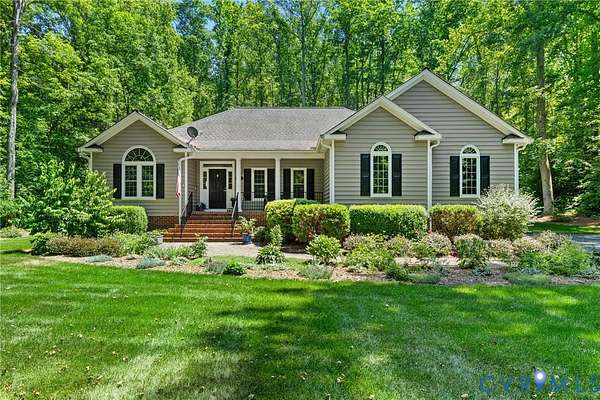 1.55 Acres of Land with Home for Sale in Montpelier, Virginia