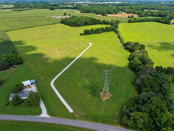 5 Acres of Residential Land for Sale in Decherd, Tennessee