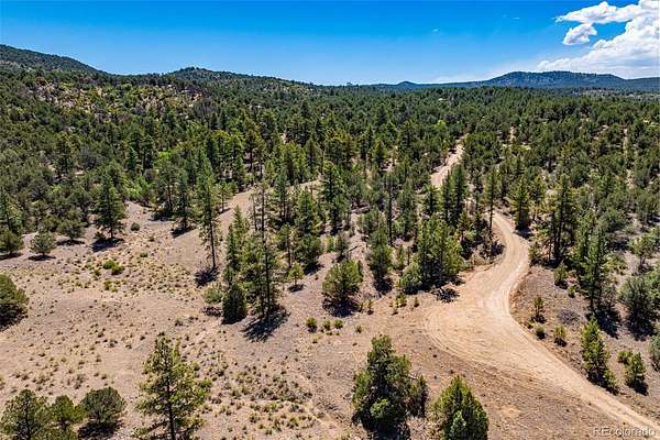 35.2 Acres of Land for Sale in Cotopaxi, Colorado