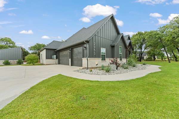 2 Acres of Land with Home for Sale in Weatherford, Texas