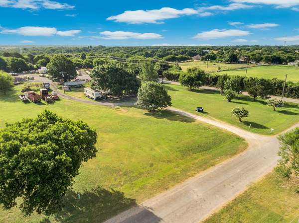3.1 Acres of Mixed-Use Land for Sale in Midlothian, Texas