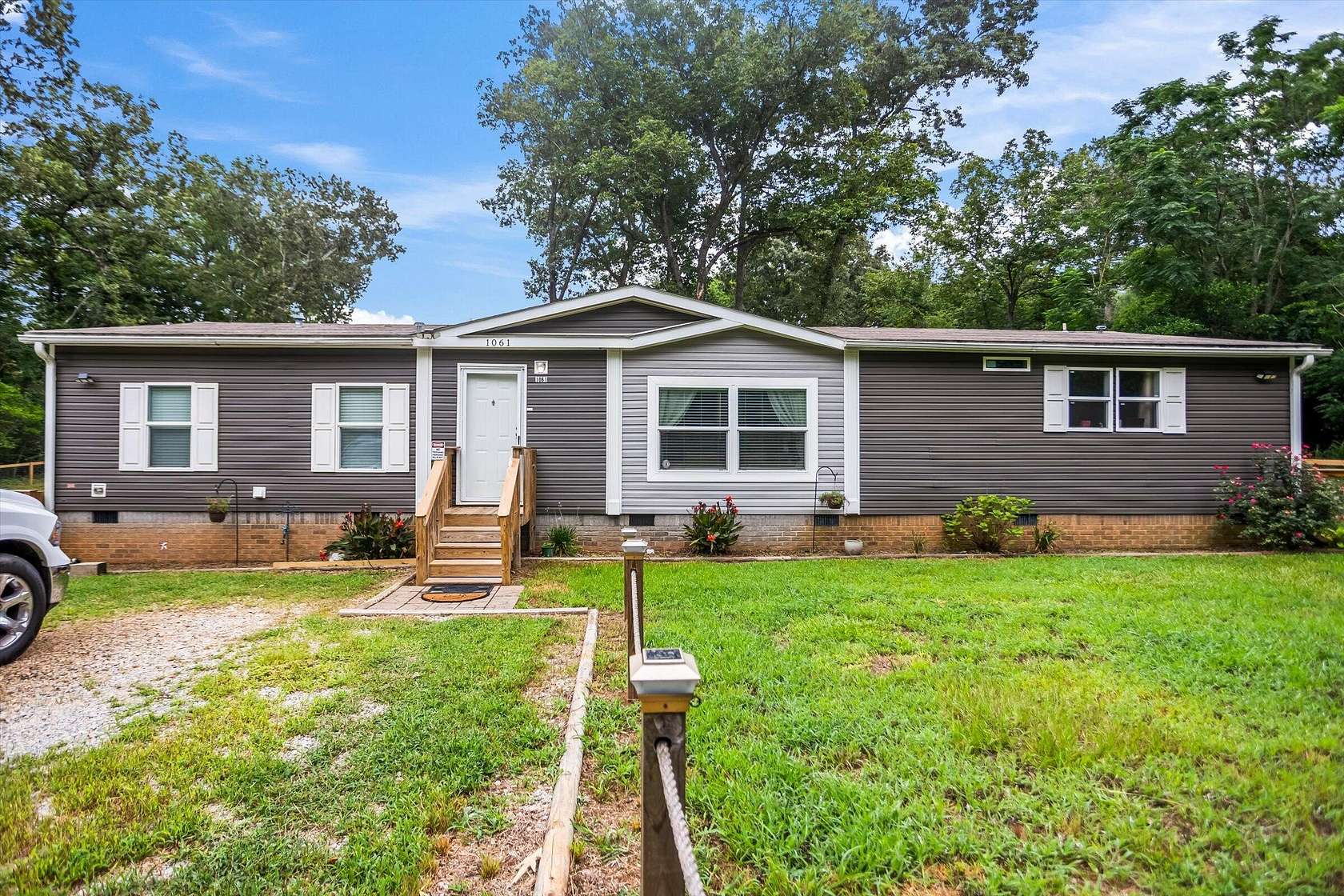 2.32 Acres of Land with Home for Sale in Aiken, South Carolina