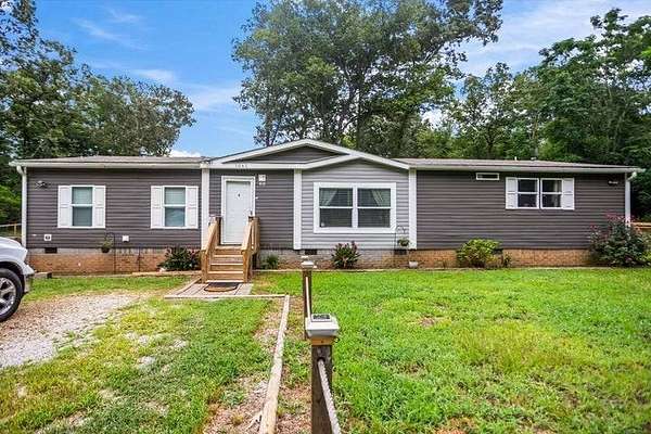 2.32 Acres of Land with Home for Sale in Aiken, South Carolina