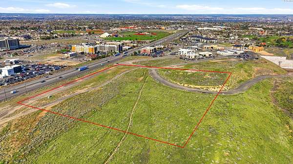 7.4 Acres of Mixed-Use Land for Sale in Kennewick, Washington