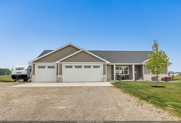 1.86 Acres of Land with Home for Sale in Pulaski, Wisconsin