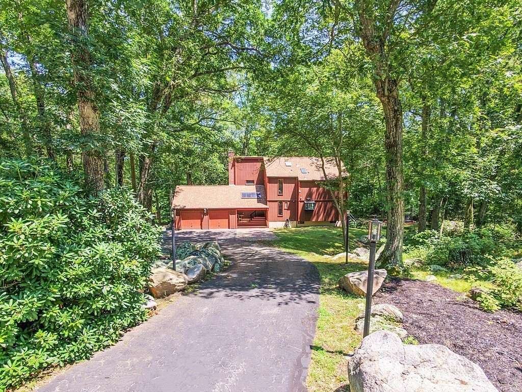 2.55 Acres of Land with Home for Sale in East Greenwich, Rhode Island