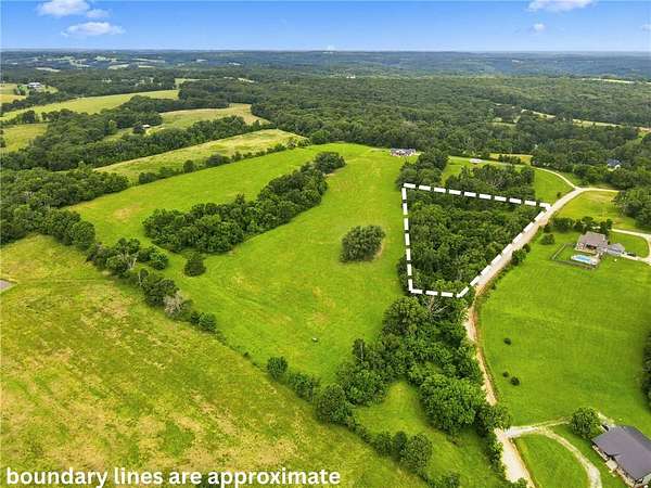 3 Acres of Residential Land for Sale in Pea Ridge, Arkansas