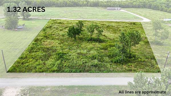 1.32 Acres of Residential Land for Sale in Honey Grove, Texas