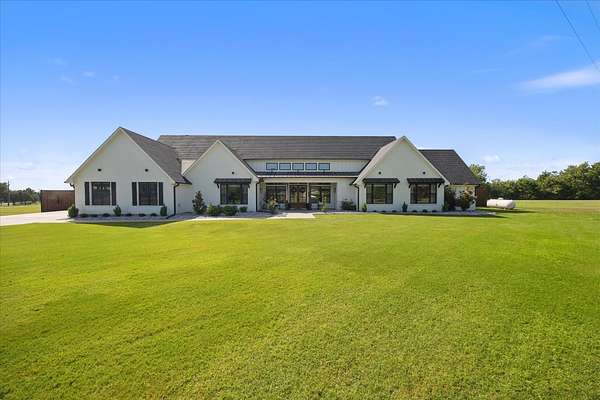 2.8 Acres of Land with Home for Sale in Caddo Mills, Texas