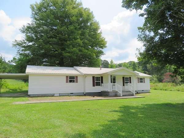 4.4 Acres of Land with Home for Sale in Chatsworth, Georgia