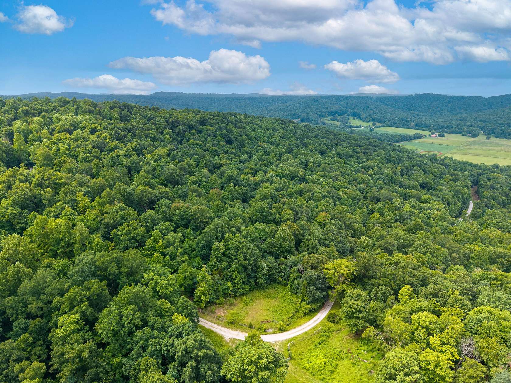 6.88 Acres of Land for Sale in Monticello, Kentucky