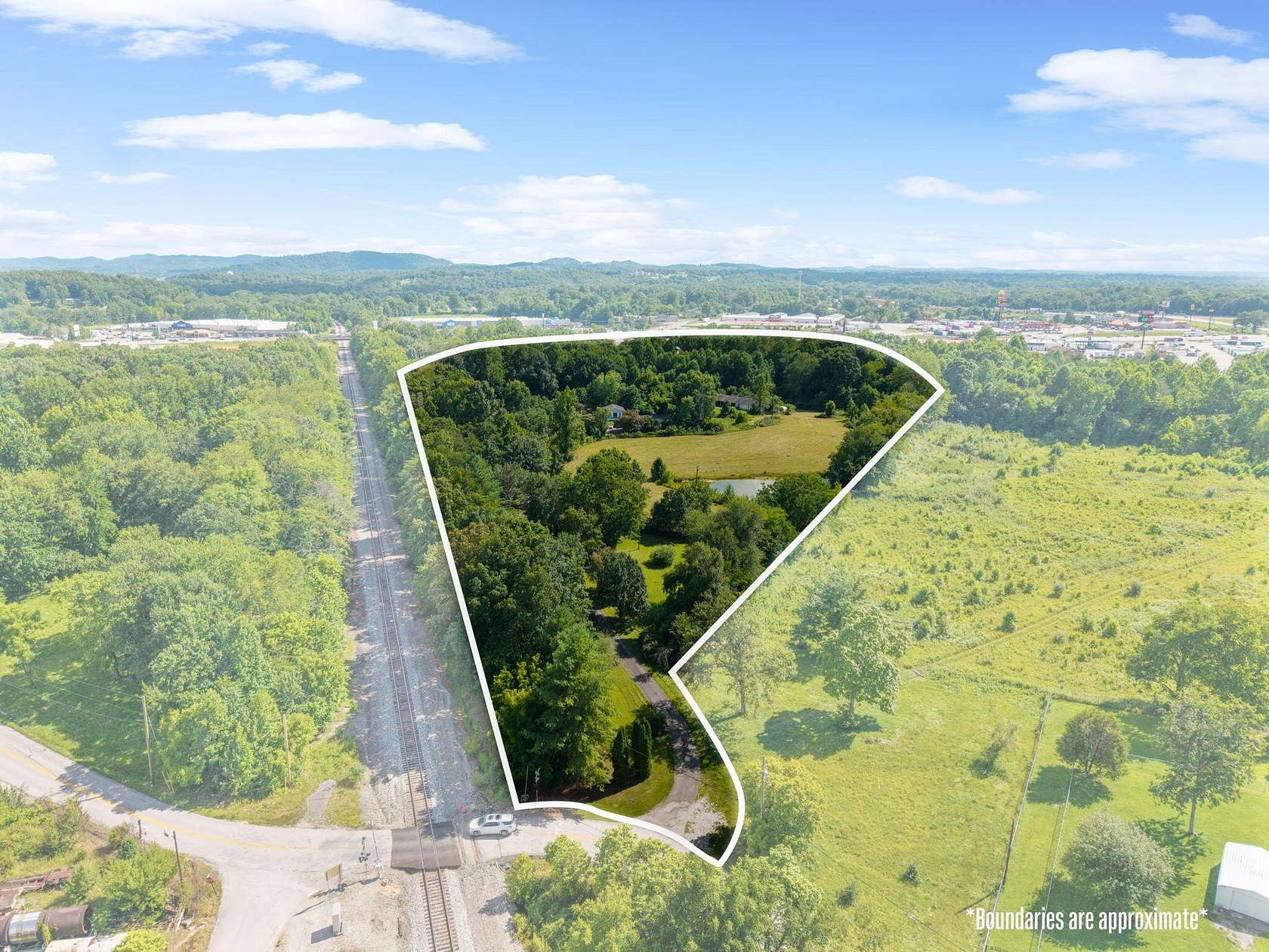 9.4 Acres of Improved Mixed-Use Land for Sale in Corbin, Kentucky