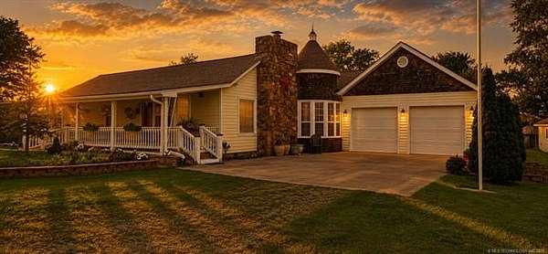 10 Acres of Land with Home for Sale in Vinita, Oklahoma