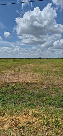 6 Acres of Residential Land for Sale in Sinton, Texas
